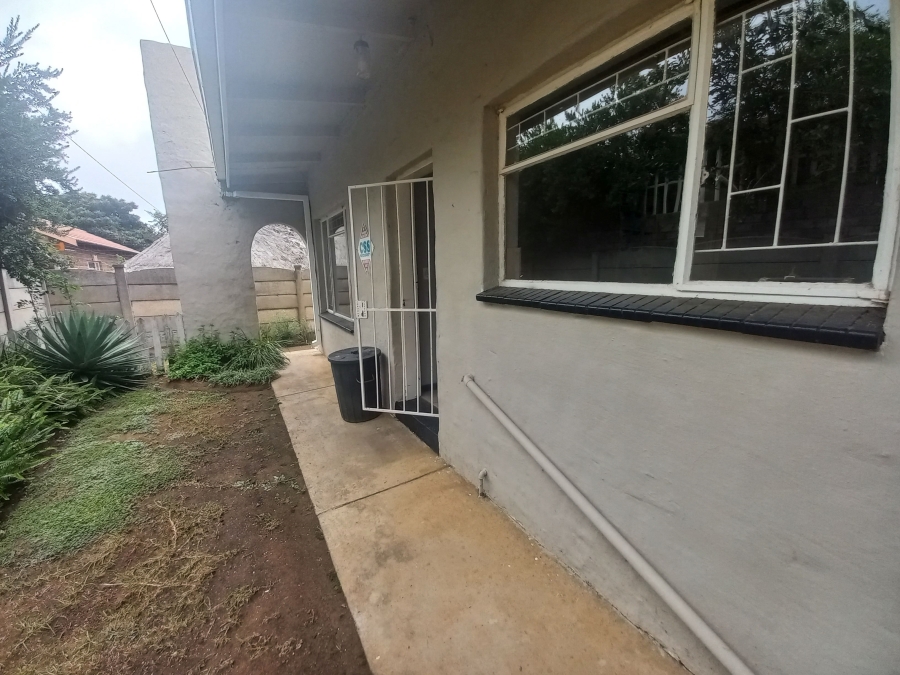 To Let 2 Bedroom Property for Rent in La Hoff North West